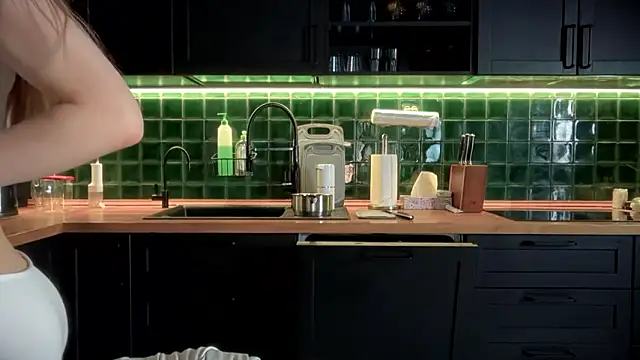 solar bella online show from February 21, 4:36 am