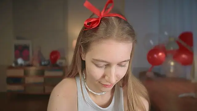 solar bella online show from February 15, 3:39 pm