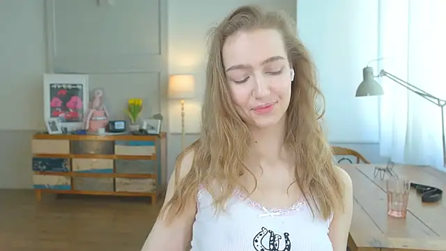 solar bella online show from February 1, 11:21 am