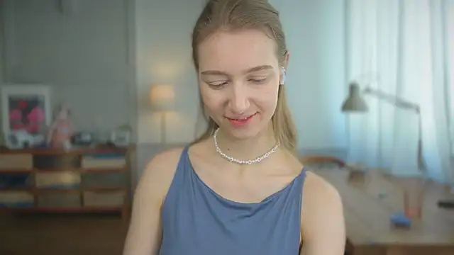 solar bella online show from February 25, 11:10 am