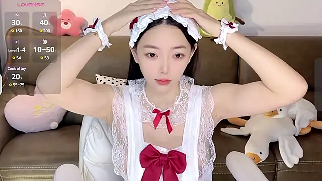 Snapshot of Yilin1999 chatting on February 22, 9:26 pm Yilin1999 online show from February 22, 9:26 pm