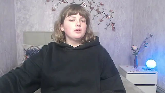 Snapshot of StaceyLex chatting on February 25, 6:19 pm StaceyLex online show from February 25, 6:19 pm