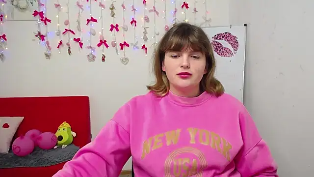 StaceyLex online show from April 6, 5:08 am