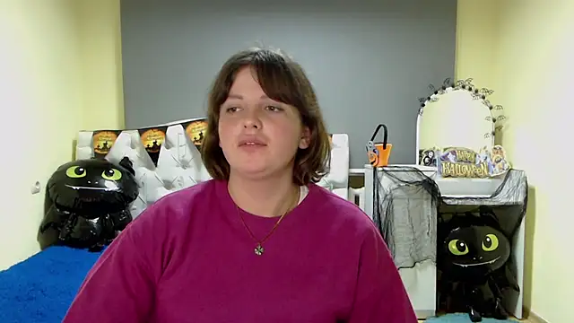 StaceyLex online show from October 17, 8:17 am