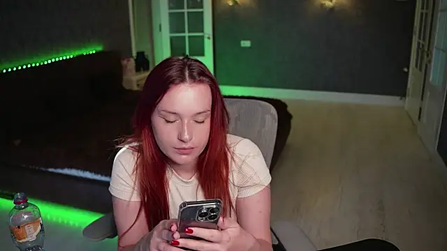 LisaElfy online show from April 27, 3:10 pm