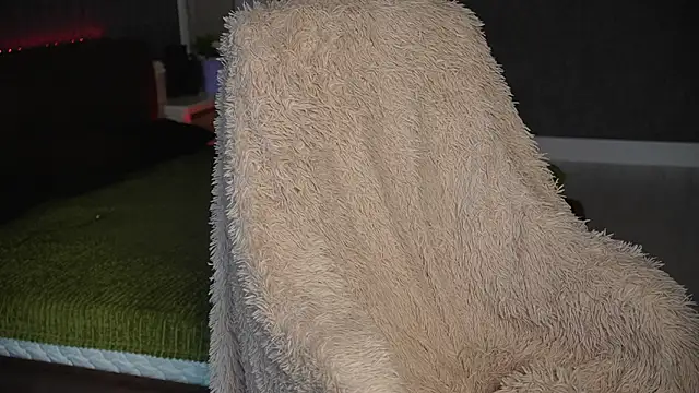 LisaElfy online show from March 15, 2:46 pm