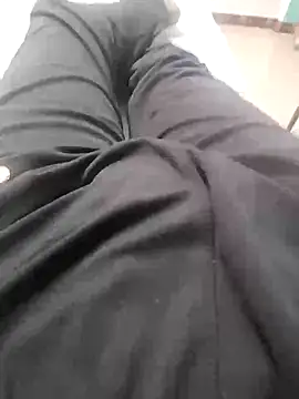 Snapshot of black_cobra70 chatting on February 27, 3:05 pm black cobra70 online show from February 27, 3:05 pm