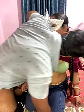 mickey love online show from November 24, 4:56 am