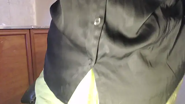 Snapshot of pareeti chatting on October 18, 8:55 pm pareeti online show from October 18, 8:55 pm