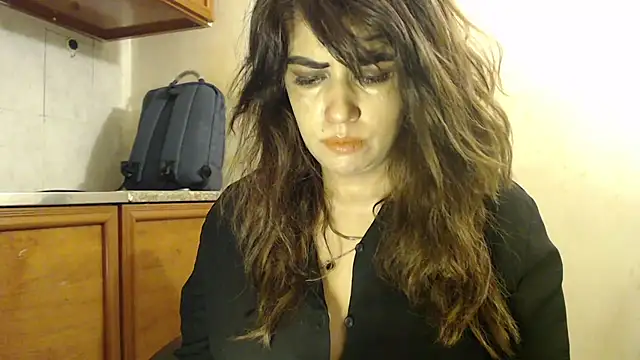 Snapshot of pareeti chatting on October 28, 12:59 pm pareeti online show from October 28, 12:59 pm