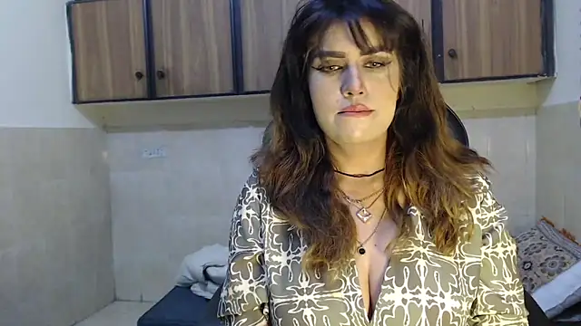 pareeti online show from February 12, 4:51 pm