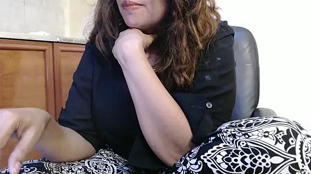 Snapshot of pareeti chatting on October 6, 7:31 am pareeti online show from October 6, 7:31 am