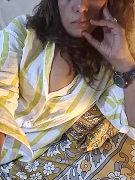 pareeti online show from April 13, 7:40 pm