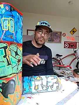 mileflav0r online show from May 13, 8:21 am