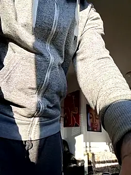 mileflav0r online show from March 20, 7:09 am