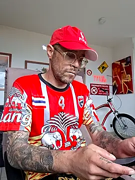 mileflav0r online show from May 15, 8:34 am
