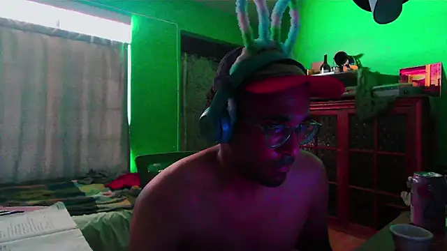        the online show from March 20, 11:28 pm