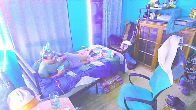        the online show from March 5, 2:41 am