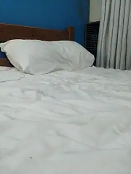 Snapshot of BURN666ING chatting on March 15, 9:27 am BURN666ING online show from March 15, 9:27 am