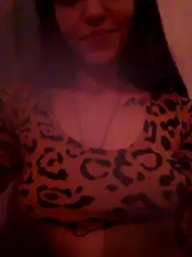 Snapshot of BURN666ING chatting on June 7, 9:25 am BURN666ING online show from June 7, 9:25 am