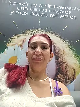 Snapshot of Perla_Franco chatting on October 16, 9:23 pm Perla Franco online show from October 16, 9:23 pm