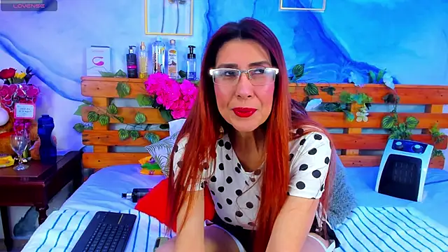 Snapshot of Perla_Franco chatting on March 11, 6:08 am Perla Franco online show from March 11, 6:08 am