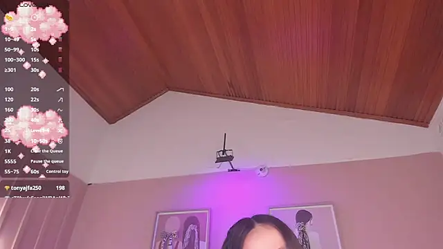 elodie walker online show from March 31, 12:29 pm