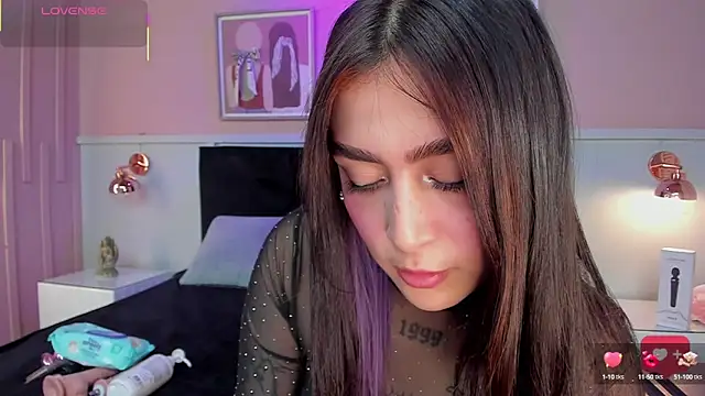 Snapshot of elodie_walker chatting on September 26, 12:34 pm elodie walker online show from September 26, 12:34 pm