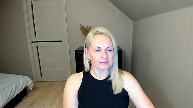 Alicee Gracee online show from October 14, 6:52 pm