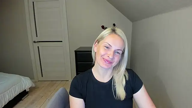 Alicee Gracee online show from September 29, 9:09 pm