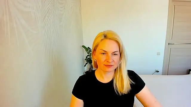 Alicee Gracee online show from March 23, 8:03 am