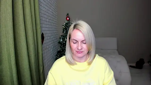 Alicee Gracee online show from December 21, 7:48 pm