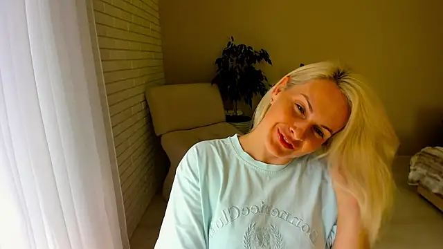 Alicee Gracee online show from September 22, 9:26 am