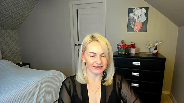 Alicee Gracee online show from December 5, 8:35 am