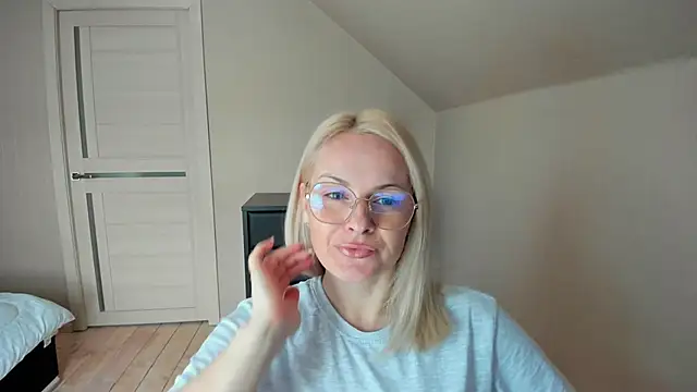 Alicee Gracee online show from February 15, 12:22 pm
