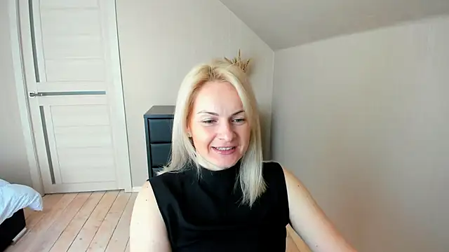 Alicee Gracee online show from February 24, 8:27 am
