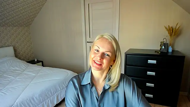 Alicee Gracee online show from November 14, 7:12 am