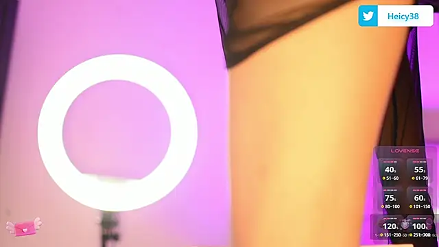 Snapshot of Heicy___ chatting on March 12, 7:58 pm Heicy online show from March 12, 7:58 pm