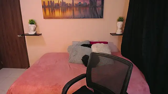 cristal-evanns online show from November 28, 3:39 am