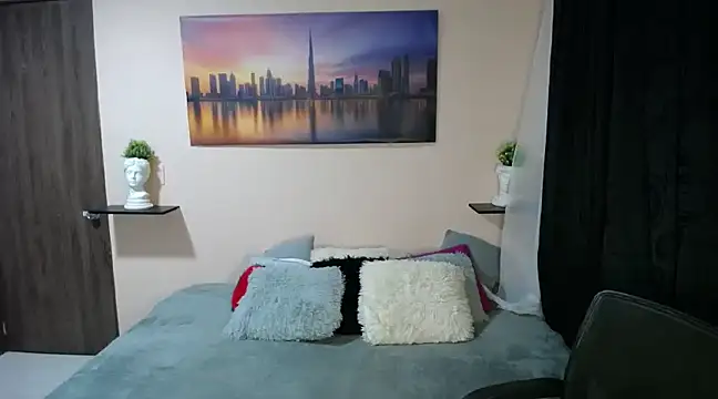 cristal-evanns online show from December 20, 2:08 am