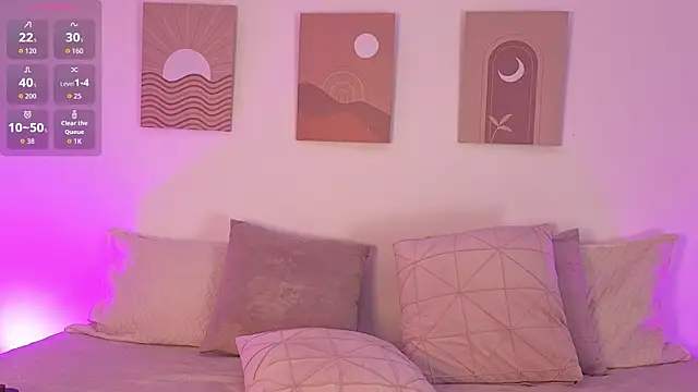 Mia Heartt online show from December 18, 7:18 pm