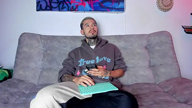 Snapshot of Anthony-Martin chatting on July 21, 2:29 pm Anthony-Martin online show from July 21, 2:29 pm