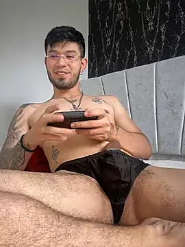 Snapshot of Anthony-Martin chatting on March 4, 5:45 pm Anthony-Martin online show from March 4, 5:45 pm