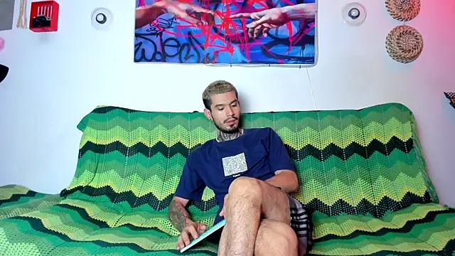 Snapshot of Anthony-Martin chatting on July 31, 2:58 pm Anthony-Martin online show from July 31, 2:58 pm
