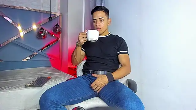 Lucii fer  online show from March 14, 11:38 am