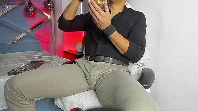 Lucii fer  online show from March 7, 11:38 am