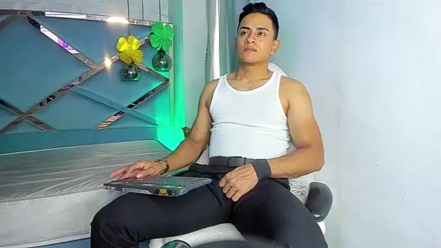 Lucii fer  online show from March 17, 1:36 pm