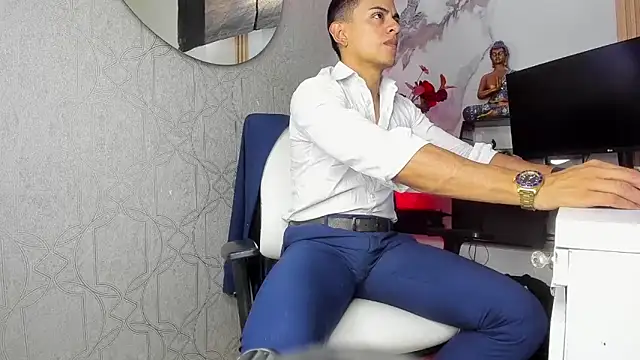 Lucii fer  online show from May 12, 11:38 am