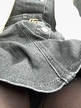 LustfulLuna  online show from April 1, 10:05 am