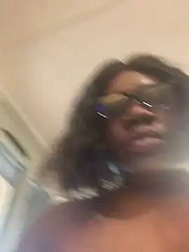 bonbonaumiel online show from January 5, 10:10 am